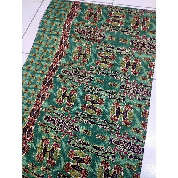 Kain Batik Papua. Batik Katun Motif Papua. Batik Daerah Tradisional - Hijau
