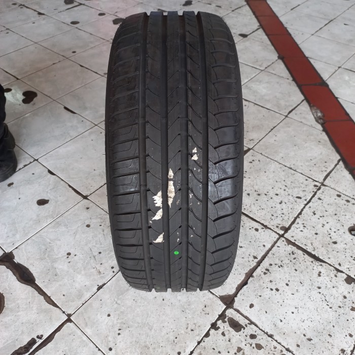 ban mobil bmw seri 3 225/45 R18 goodyear GY effecient grip RFT