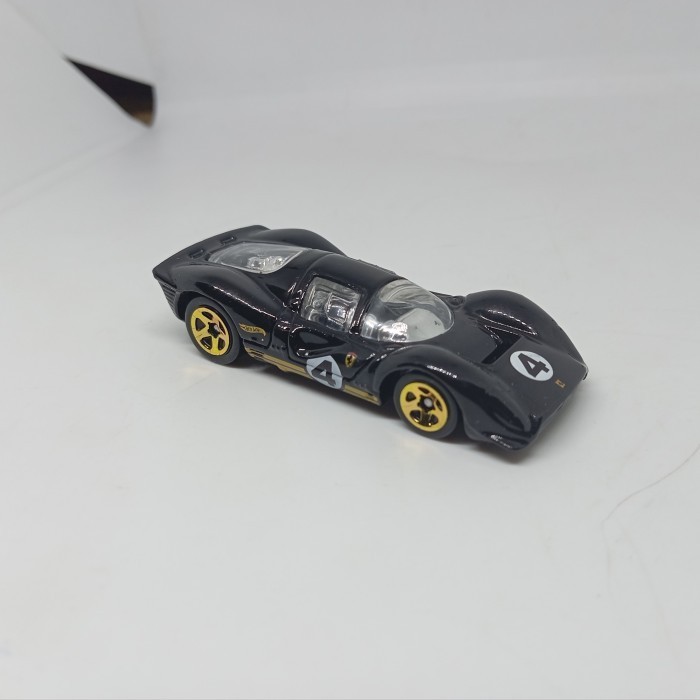 hotwheels Ferrari P4 MM27
