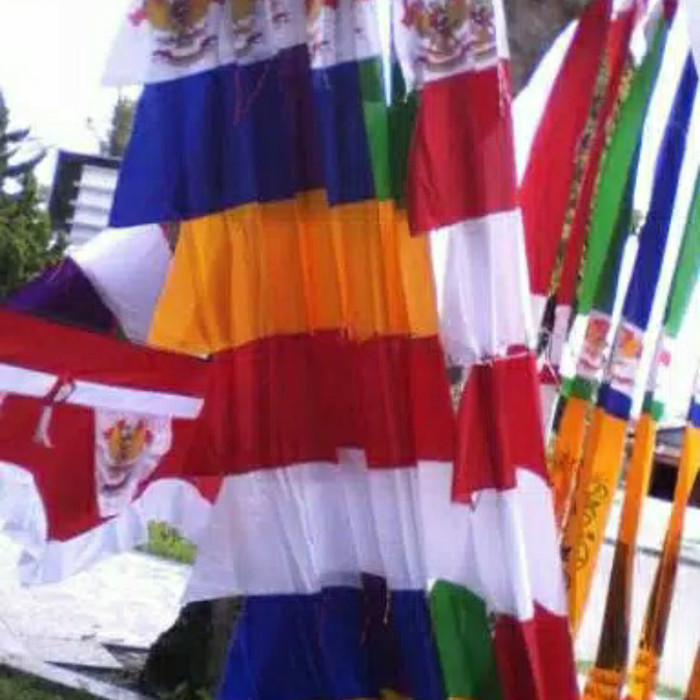 umbul umbul 3,7M warna warni 10 mata