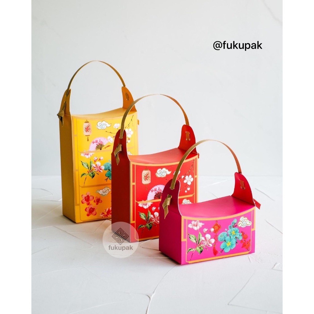 

[MURAH TERLARIS] Box CNY Heritage (10pcs) kotak hamper imlek birdnest cookies kue sincia [DISKON BISA COD]