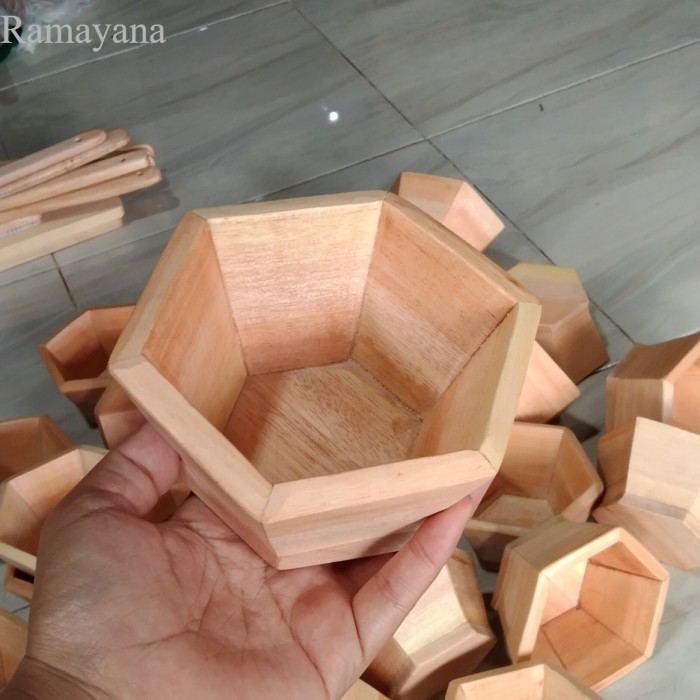 

Mangkok Segi Enam/ Tempat Sambal/ Cetakan Nasi/ Pot Bunga Segi Enam Murah