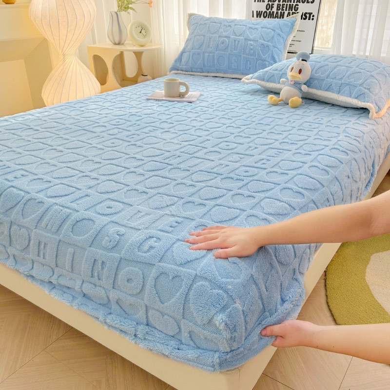 SPREI BLUDRU / BULU LEMBUT / MOTIF TIMBUL ANTI SLIP