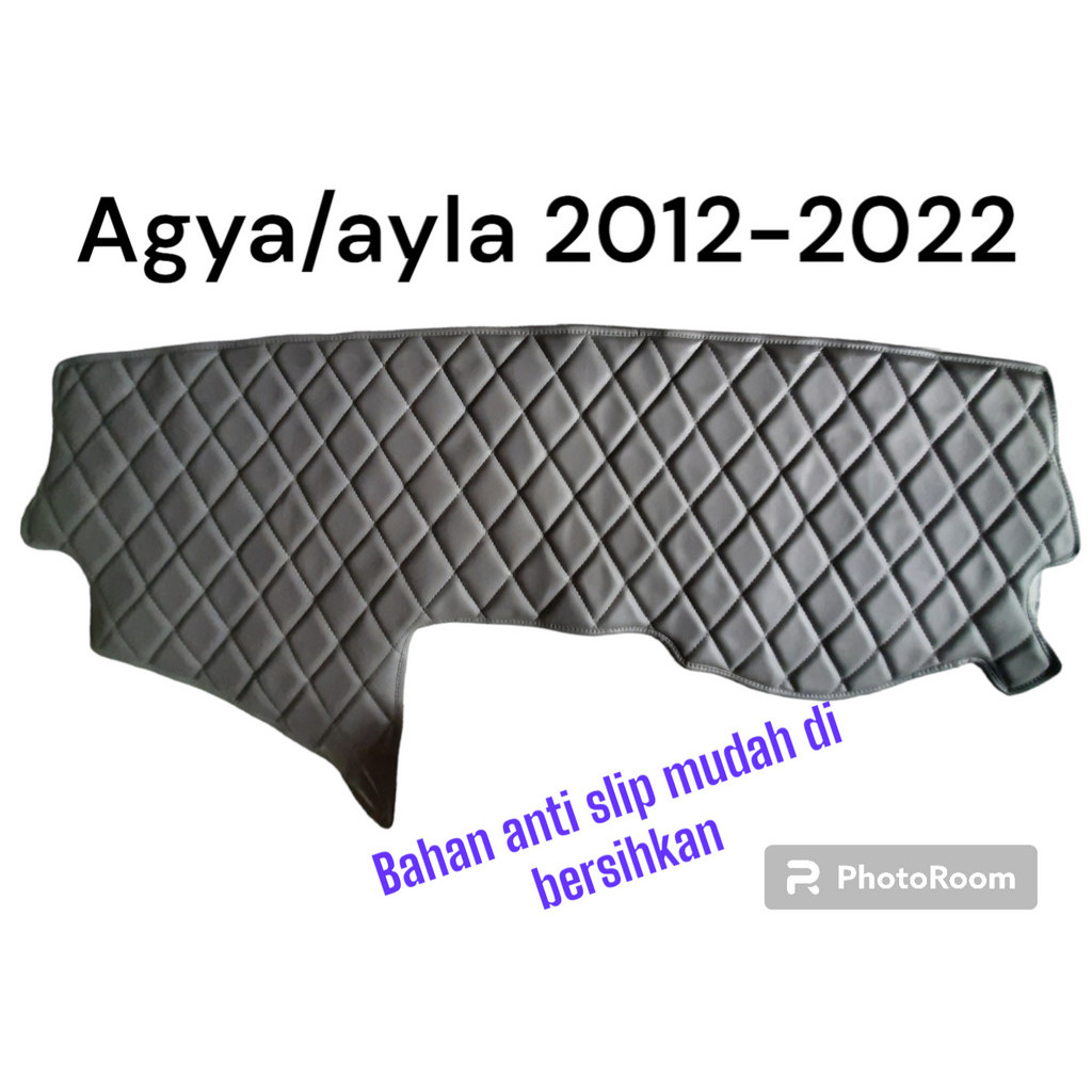 Cover Alas Dashboard Mobil Agya/Ayla 2012-2022 New Dress Pelindung Asesoris Mobil Bahan Kulit