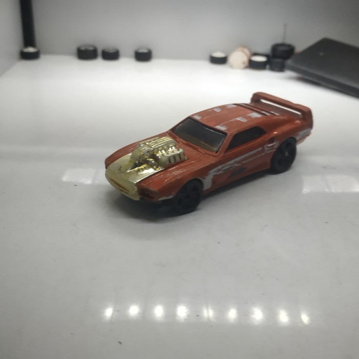hotwheels rivited diecast loose junk -OS25