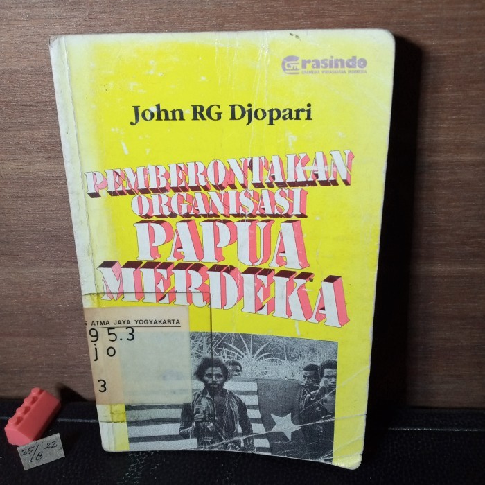 buku pemberontakan organisasi Papua merdeka ex perpus 180 hal