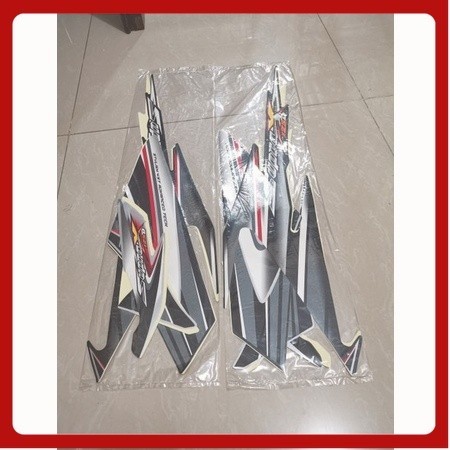 Stiker Bodi & Lis Body & Striping Supra X 125 2006 Hitam Silver WYXVB