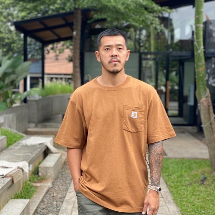 CARHARTT POCKET TEE - KHAKI, M