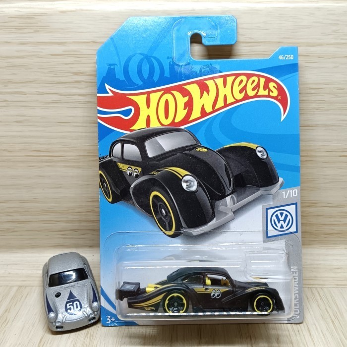 Hotwheels kafer racer hitam mooneyes HOTWHEELS MINIATUR DIECAST