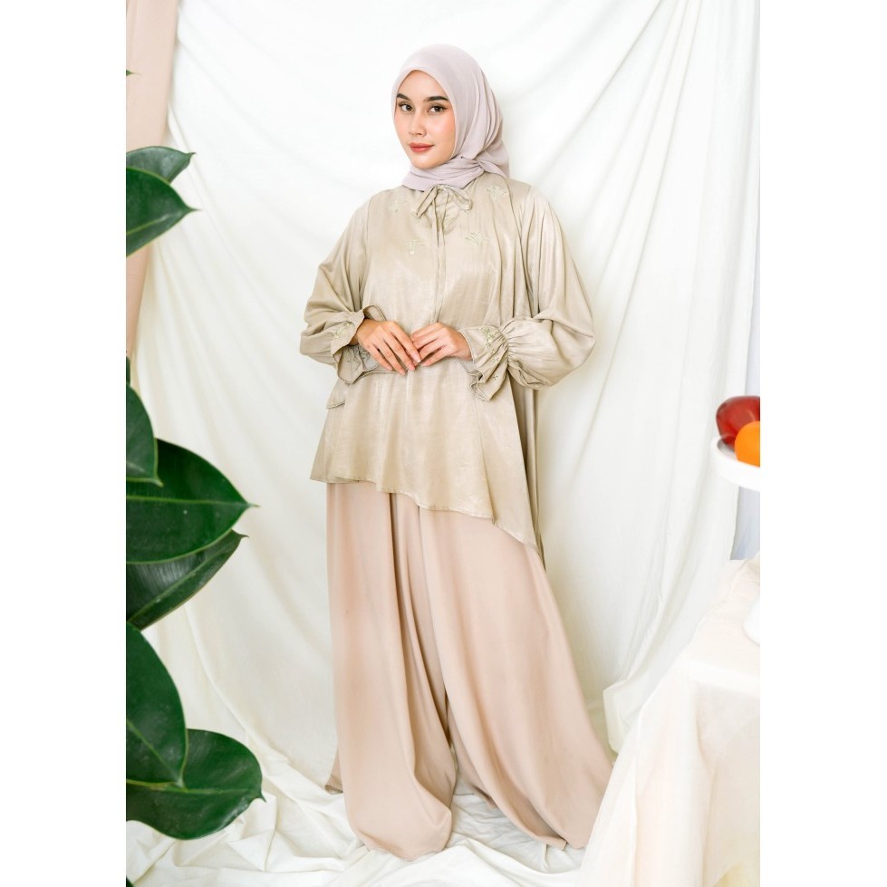 Blouse Polos - Pyrus Plain Blouse (L-XL)