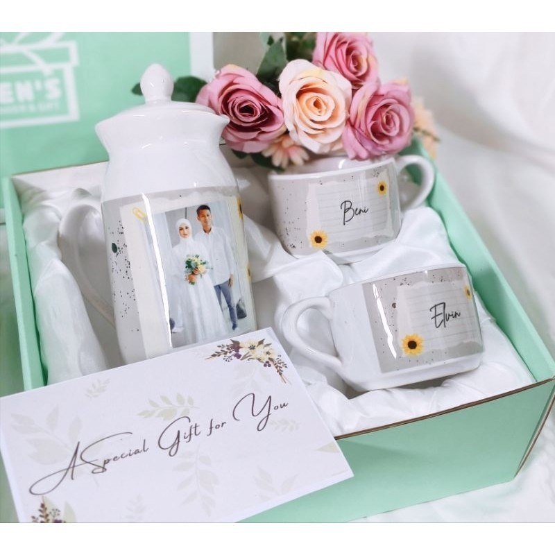 

Kado Pernikahan Unik Hadiah Wedding Gift Hampers/ Baru Mewah