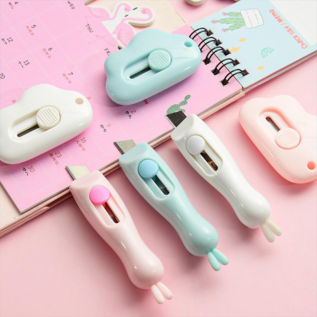 

LUCINE Cutter Mini Pisau Pemotong Kertas Portable Awan Kelinci Paw/ Cutter Kecil Travel Size / Art safety cutter / Cutter Kecil Warna Permen