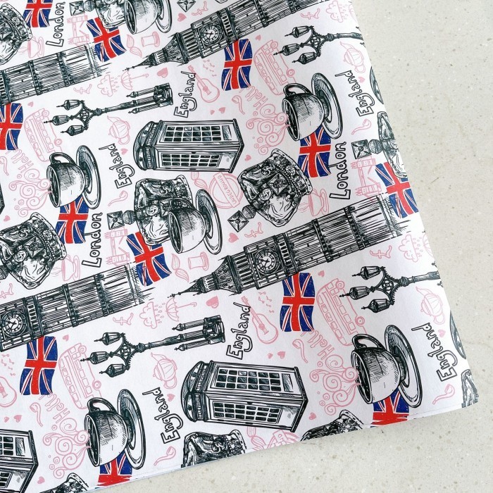 

Kertas kado pink london