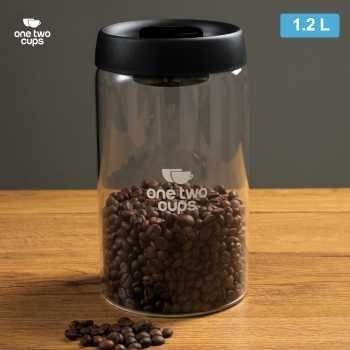 

One Two Cups Toples Kaca Penyimpanan Biji Kopi Vacuum Sealed Lid 1.2L - SE41 TERLARIS