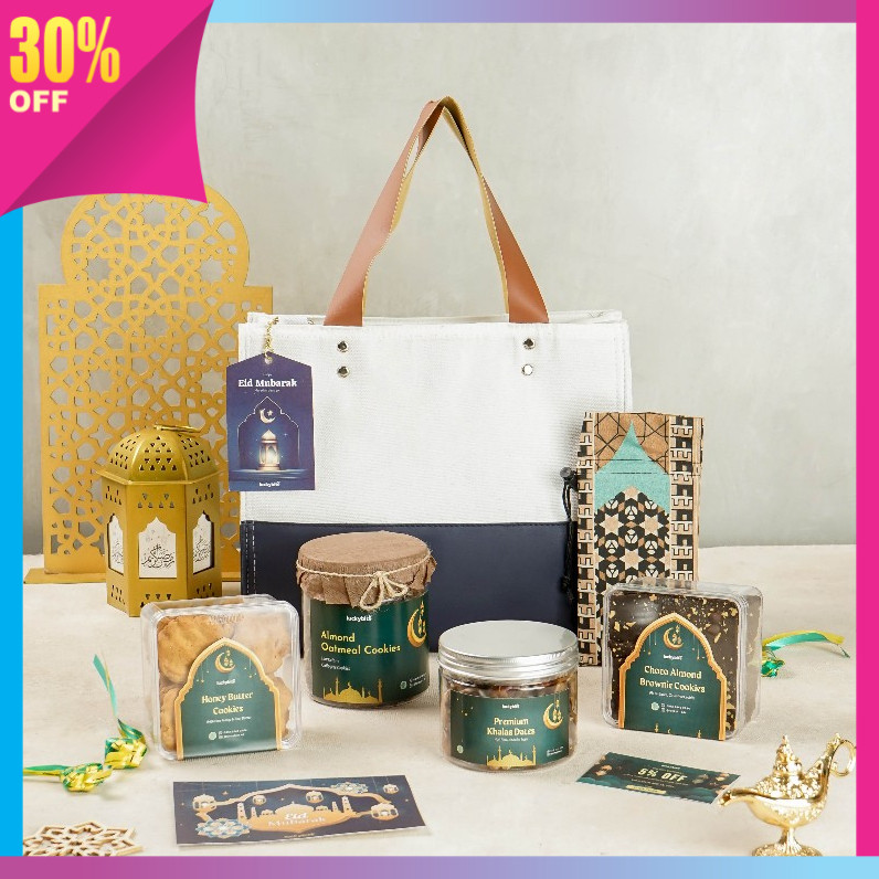 

Kejutan Buat Kekasih Pacar Suami Istri Murah Hampers Kekinian / Hampers Lebaran Idul Fitri / Parcel Lebaran - PREMIUM CANVAS BAG - SET AFIYA - LUCKYBITE