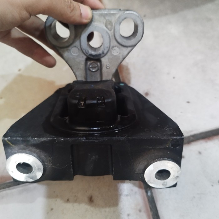 Karet Pangkon Dudukan Mesin Engine Mounting Monting Kiri Aki Transmisi AT Matic Automatic Honda CRV 
