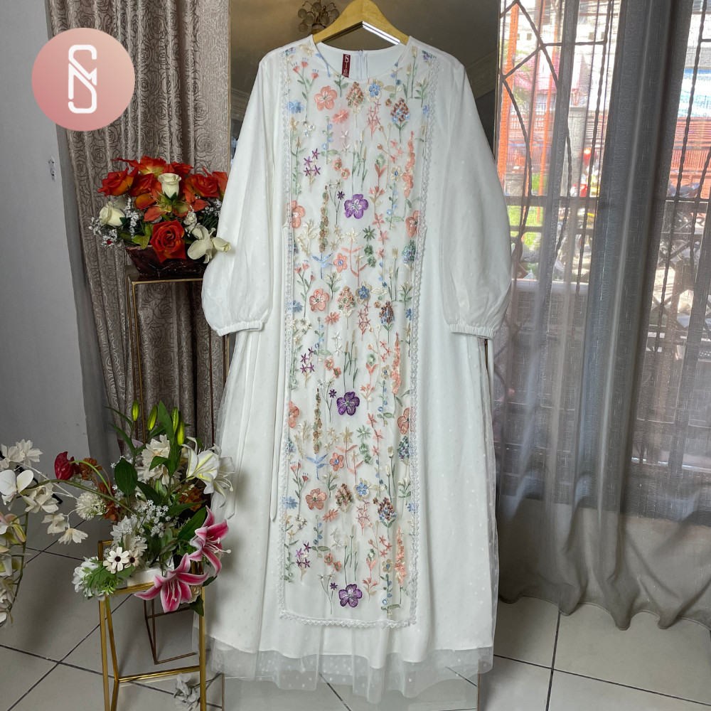 Gamis Jumbo Tille Motif Kasual Kondangan Wisuda Kekinian Big Size Brukat Bunga Jumbo