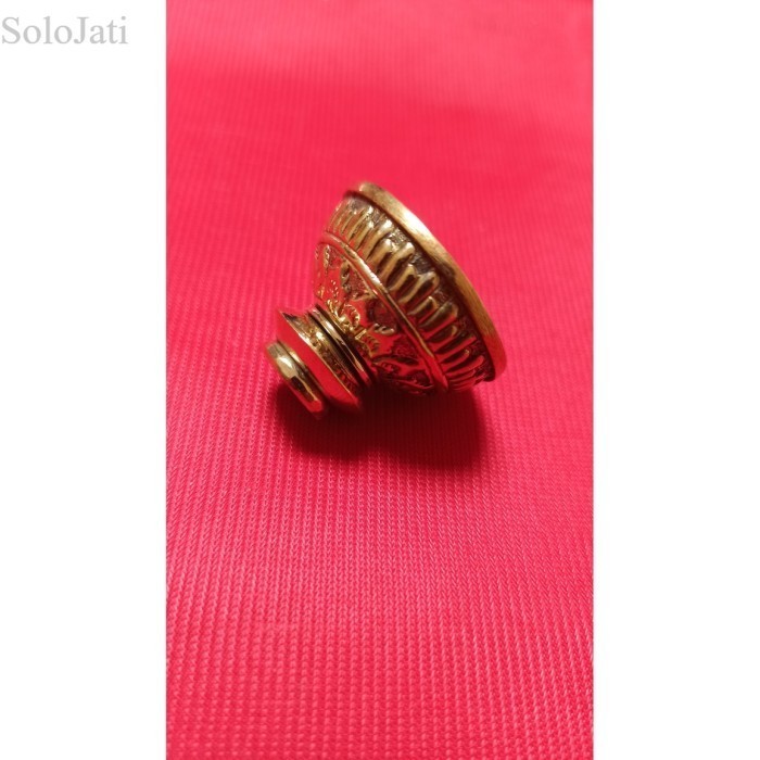 

selut Keris cawan antik