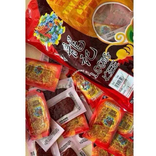 

[Ready Stock] Loong Kee Mini Dried Meat Vacuum Pack - Malaysia Bakkwa / Dendeng - Pork Chili, 100gr 2402