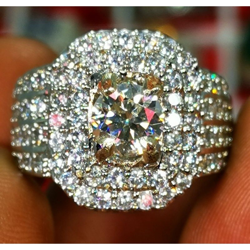 Batu permata berlian White moissanite