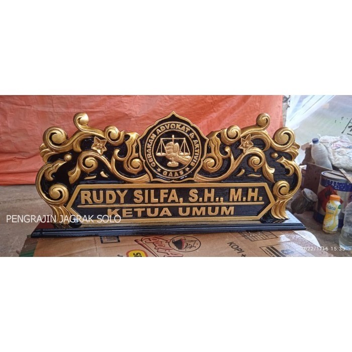 

PAPAN NAMA + PAPAN NAMA MEJA KERJA + KAYU UKIR / JATI harga pengrajin PS412