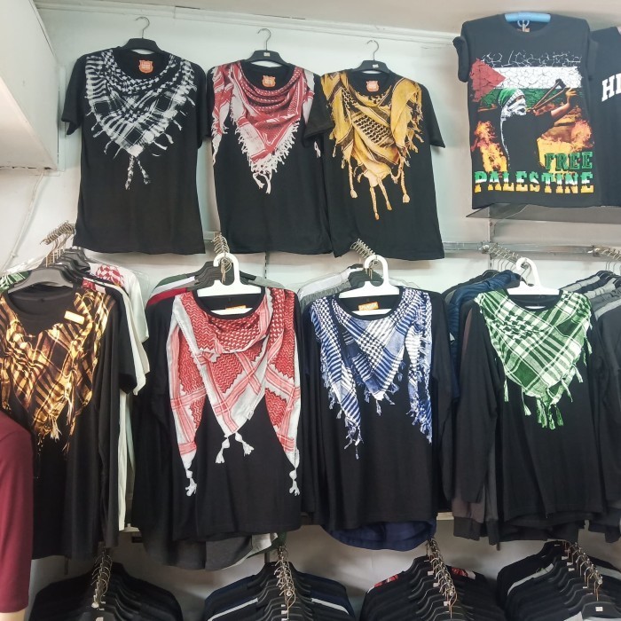 Kaos distro  motif sablon sorban 3D - sorban putih