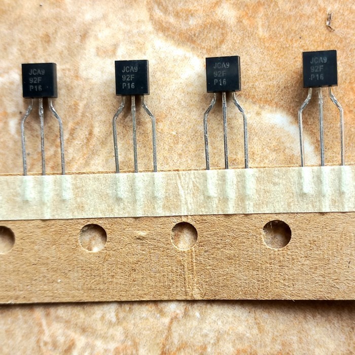 transistor A992 ORIGINAL ON SEMI KSA992 JCA992 2SA992 C 992 92F ORI aslo