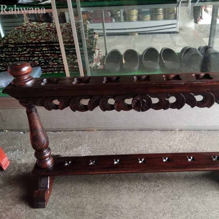 

jagrak keris klasik jati isi 7 antik