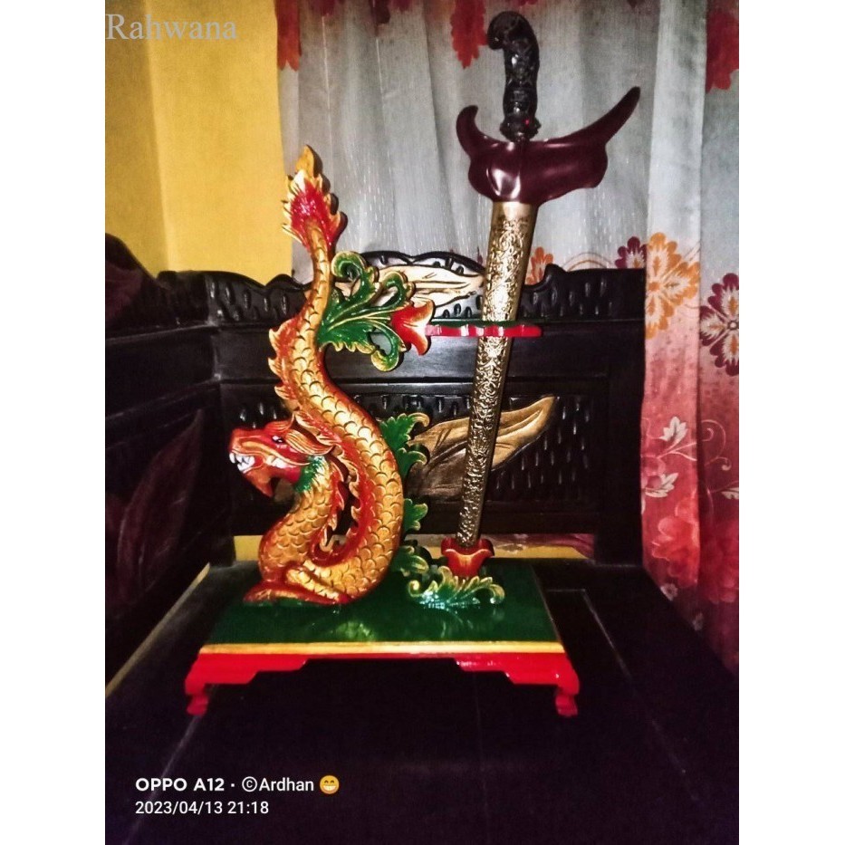 

jagrak stand tempat keris naga sunggingan alusan Murah Meriah JD41 - mentah Antik