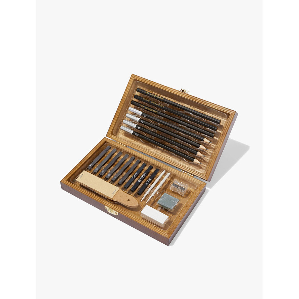 

Typo - Buku & Alat Tulis - Sketch Artists Gift Set