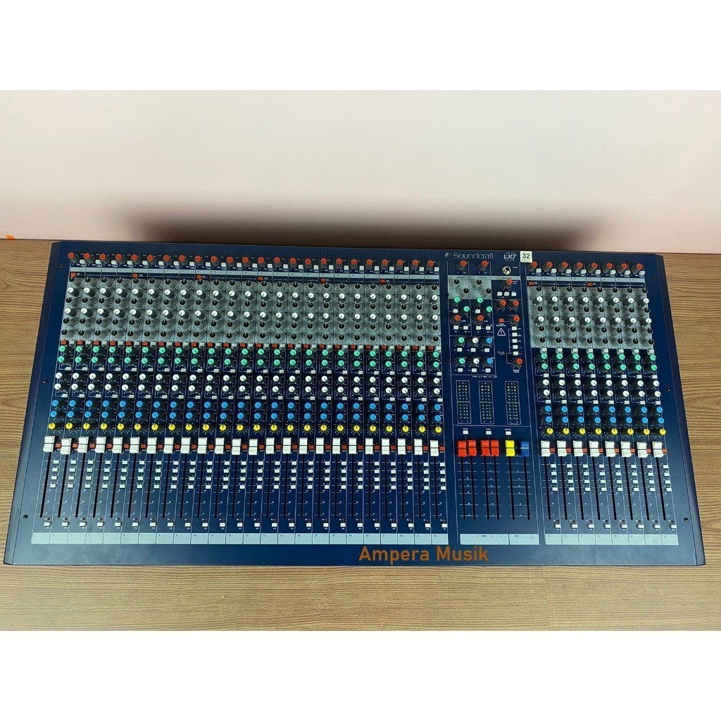 MIXER SOUNDCRAFT LX7II 32CH / LX7 II 32 / LX 7II 32 CHANNEL GRADE A LX-7ii 32ch