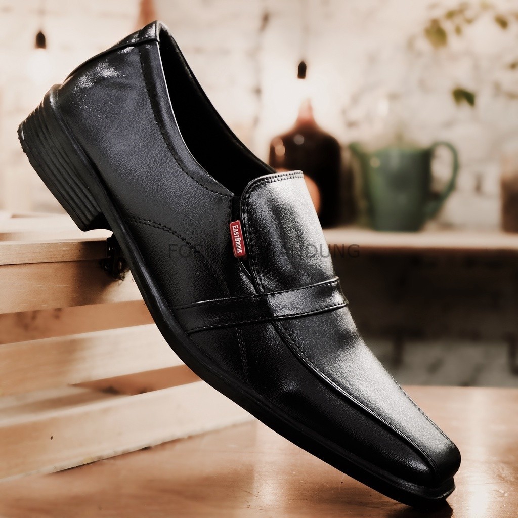 The Formals bandung Sepatu pantofel pria formal kantor kerja pantovel pantopel MODEL KICKERS KULIT T