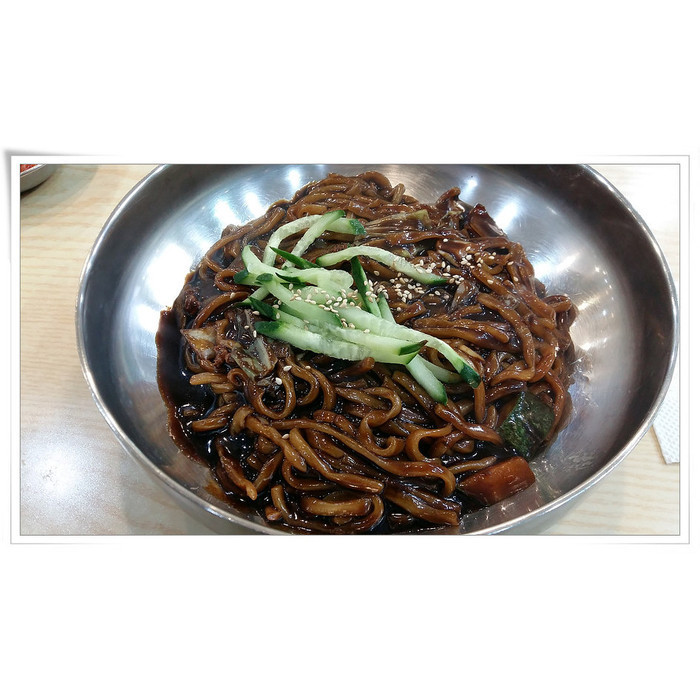 

Wheat noodles thick square 650 g mi kering sempio kalguksu jjajang mie