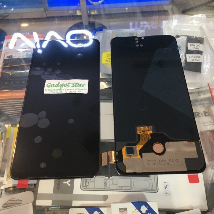 Anggit LCD TOUCHSCREEN REALME XT GRADE ORI BISA FINGER