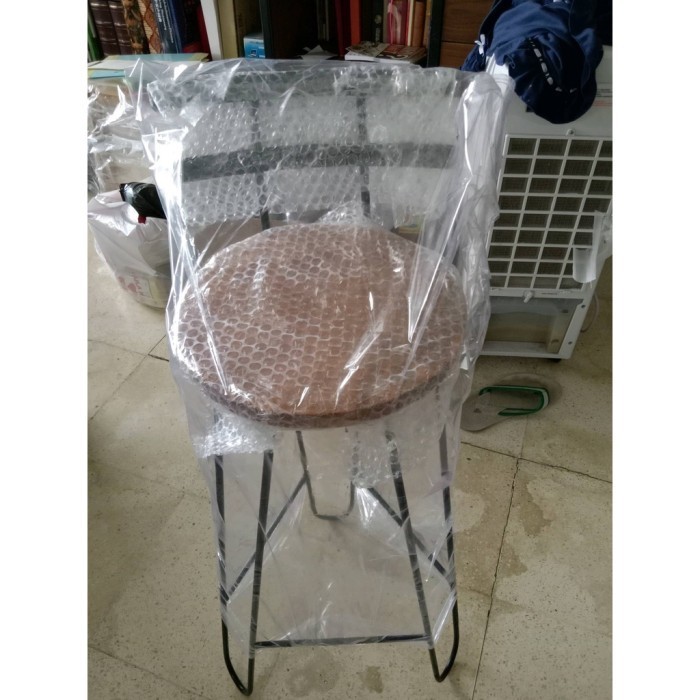 TA50 / KURSI KAYU / KURSI BAR KAYU BESI / KURSI CAFE KAYU BESI - Hitam