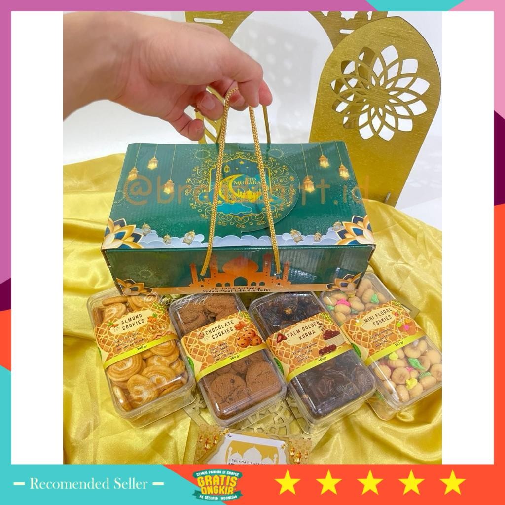

hadiah Anniversary Wedding Pernikahan Teman Sahabat Pacar Pasangan / HAMPERS SEMI HARDBOX LEBARAN IDUL FITRI / 100% HALAL MUI PARCEL SNACK & COOKIES LEBARAN KUALITAS PREMIUM ISI 3 COOKIES COKLAT, ALMOND COOKIES & KURMA 400GR / BINGKISAN LEBARAN IDUL FITR