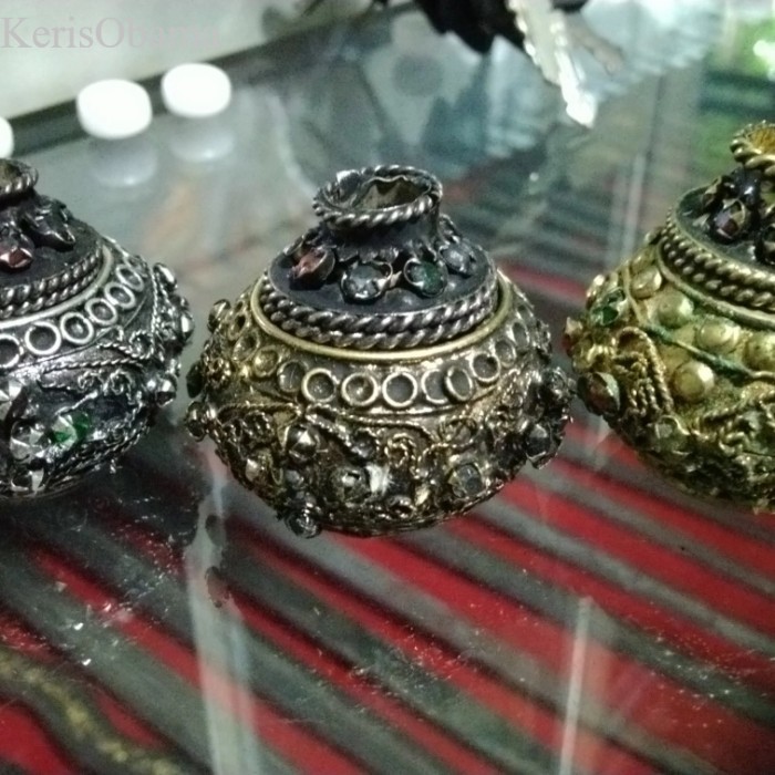 

Mendak selut keris alusan murah murah