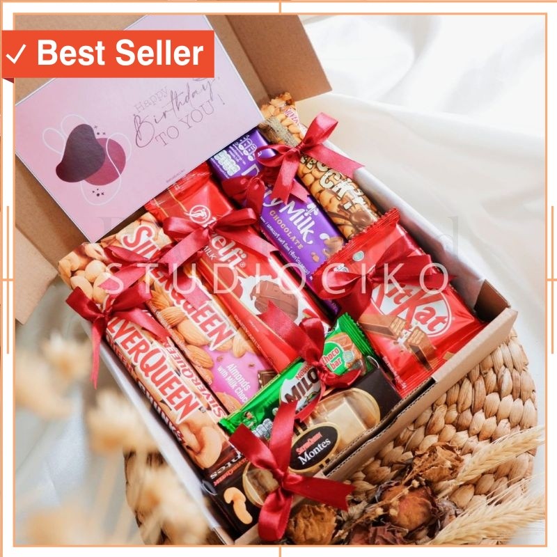 

Hampers Pacar Valentine Kreatif Murah / KADO ULANG TAHUN CEWEK COWOK WISUDA ULTAH HAMPERS COKLAT VALENTINE