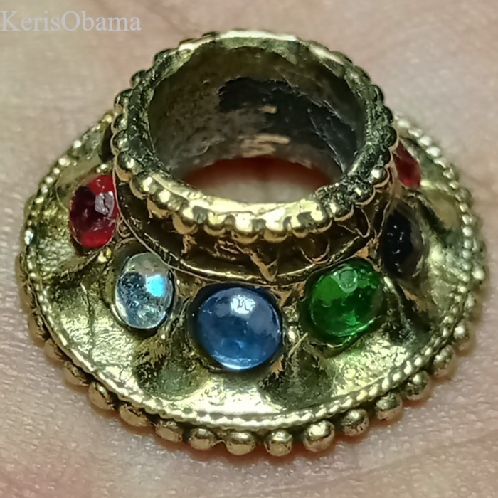 

Mendak Mendok Selut Keris Kuningan Diamond Permata bkn Perak Monel - kombinasi Antik