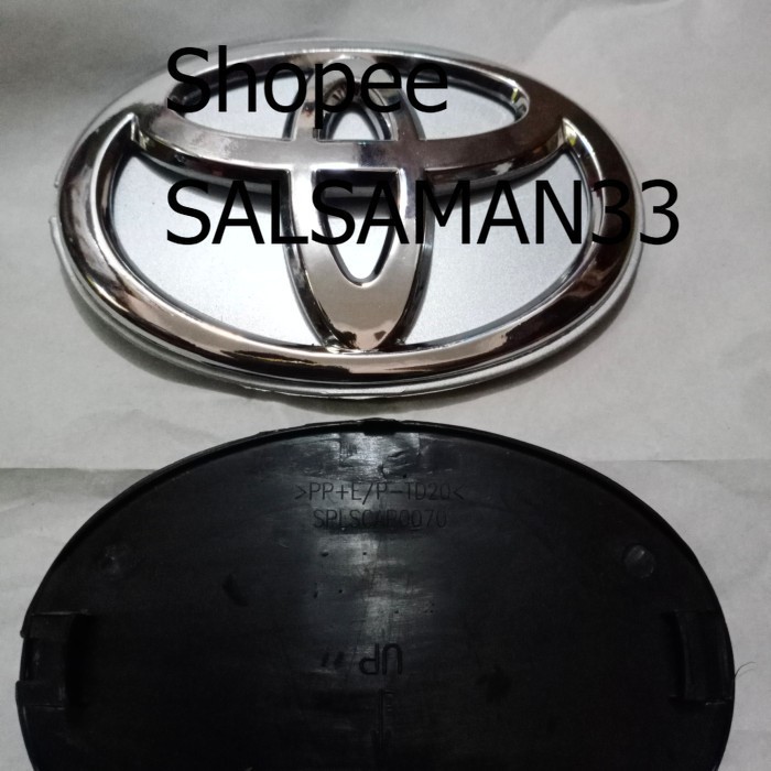 Emblem logo ban Stip Bagasi Belakang TOYOTA RUSH Logo krum