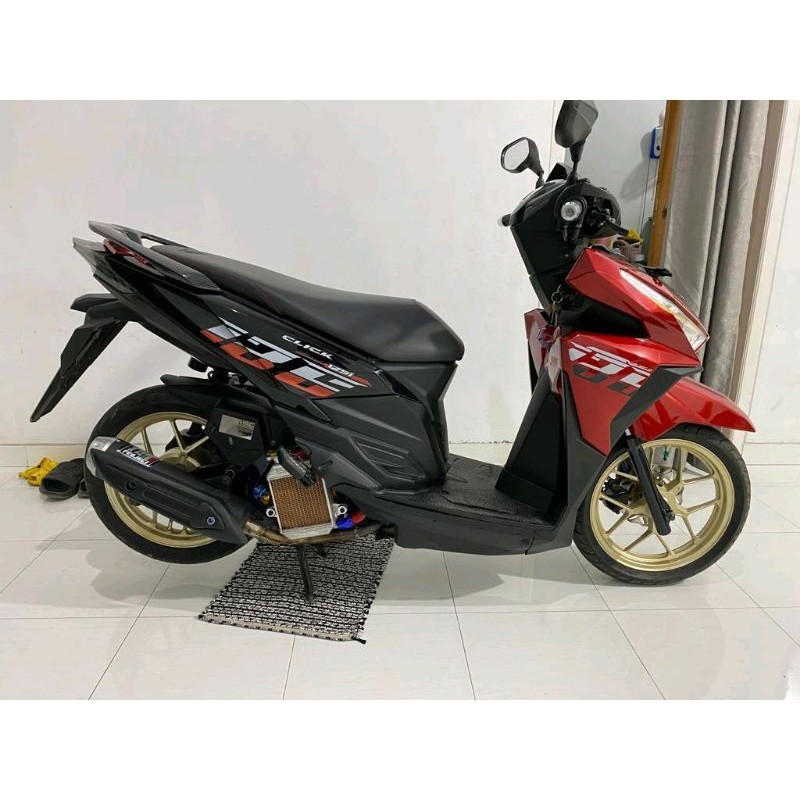 

striping sticker vario led old 125/150 motif simpel transparan custame Motorcycle