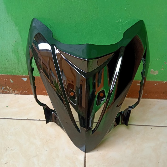 Tameng body depan Revo lama hitam