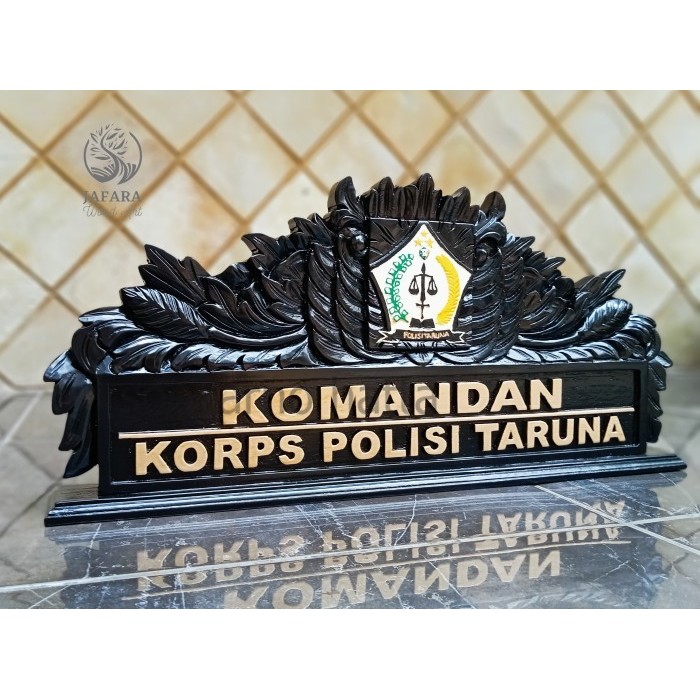 

papan nama kayu untuk meja kantor dan jabatan custom logo dan nama SH5321