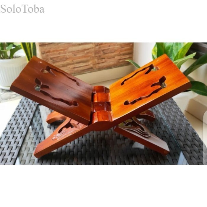 

W.K.T.L REKAL AL QURAN UKIR TEMBUS TATAKAN DUDUKAN AL QURAN UKURAN 18 murah