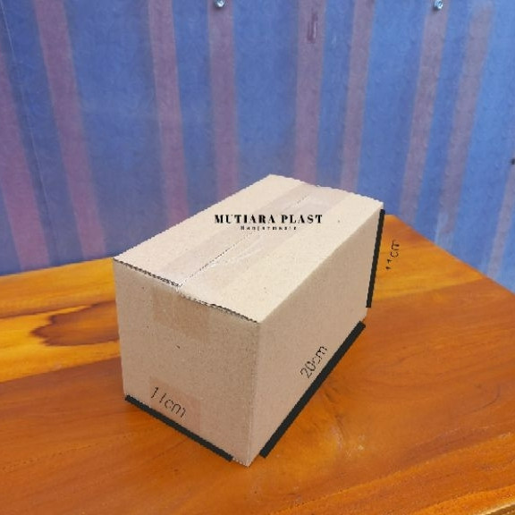 

Kardus box karton polos uk 20x11x11cm BARU