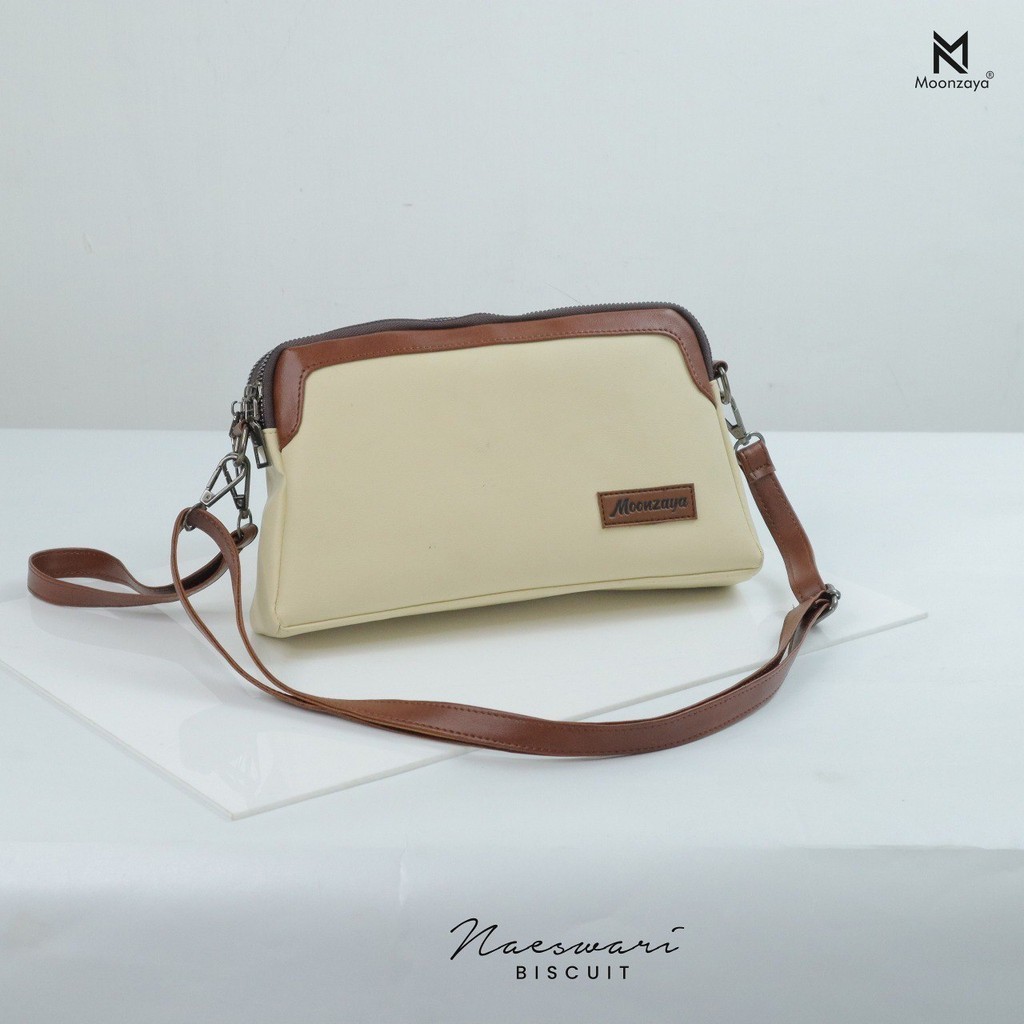 Naeswari Bag by Moonzaya
