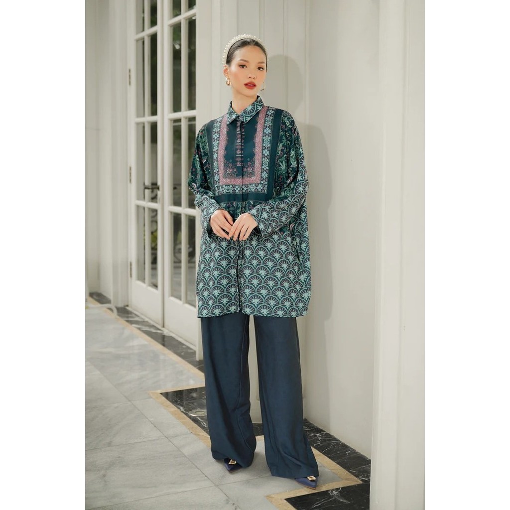 SERENITY SOIREE BATWING SHIRT - BENANG JARUM