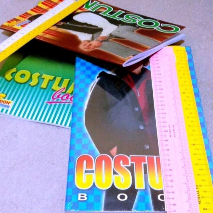 

BUKU KOSTUM COSTUME BOOK + 2 PENGGARIS SKALA WARNA ACAK / BUKU FASHION / buku pola jahit / kebutuhan menjahit / alat jahit / COSTUME BOOK / PENGGARIS POLA JAHIT /