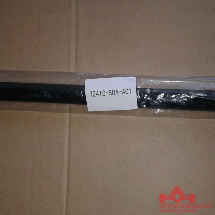 Pelipit Kaca Pintu / Weatherstrip Accord 2003-2008