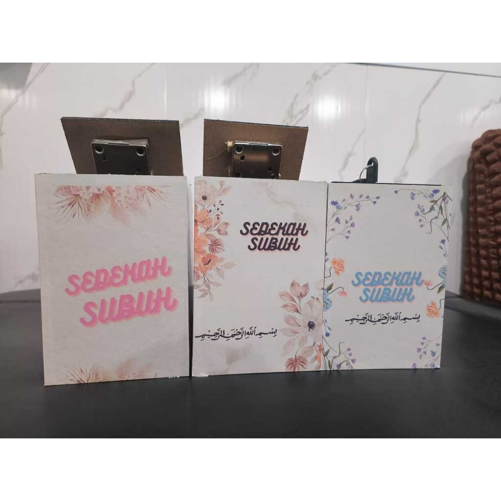 Celengan Target Kunci Sedekah Subuh Bahan Kayu 10x15 cm Free 2 kunci Kotak Amal